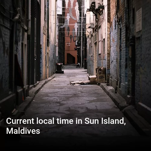 Current local time in Sun Island, Maldives