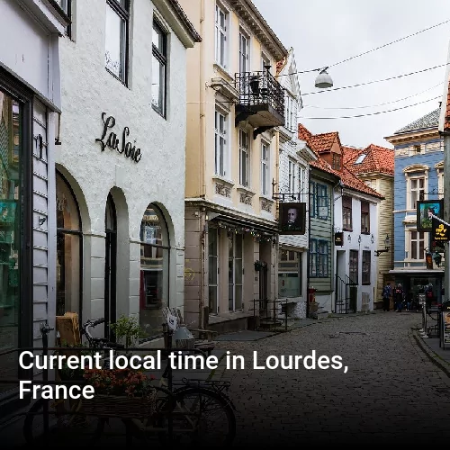 Current local time in Lourdes, France